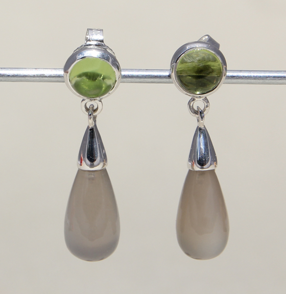 Silberohrstecker mit Peridot 6mm, grauer Mondstein 7x13mm