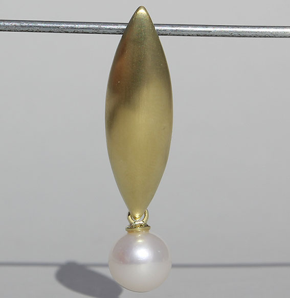 Silberanhänger "Antonella" mit SWZ Perle 10mm vergoldet