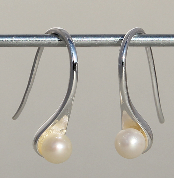 Silberohrstecker mit 4,5 mm SWZ_Perle