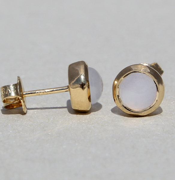 Silberohrstecker mit Chalcedon 6mm, vergoldet