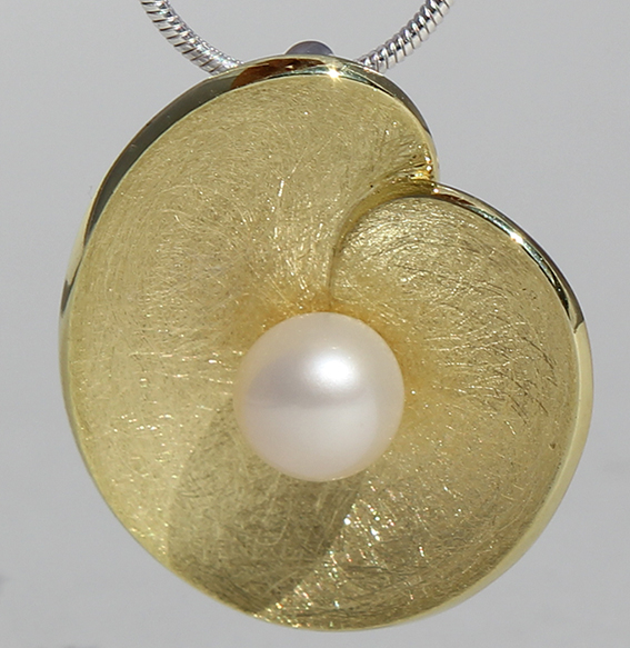 Silberanhänger vergoldet mit SWZ Perle | Lotus leaf